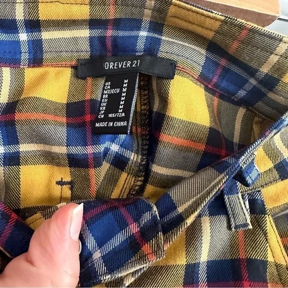 Forever 21 Plaid Mini Skirt Size M - Picture 3 of 7